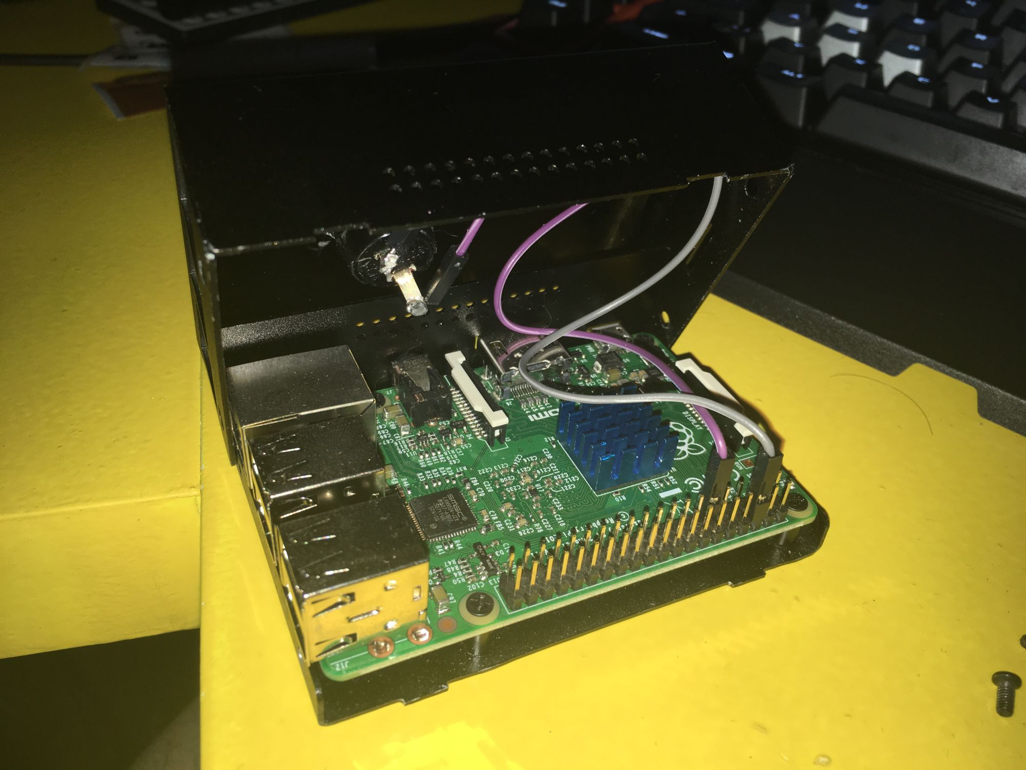 RPI-Dashbutton: Turn RaspberryPI with Dymo LabelWriter into a  'Vouchermachine