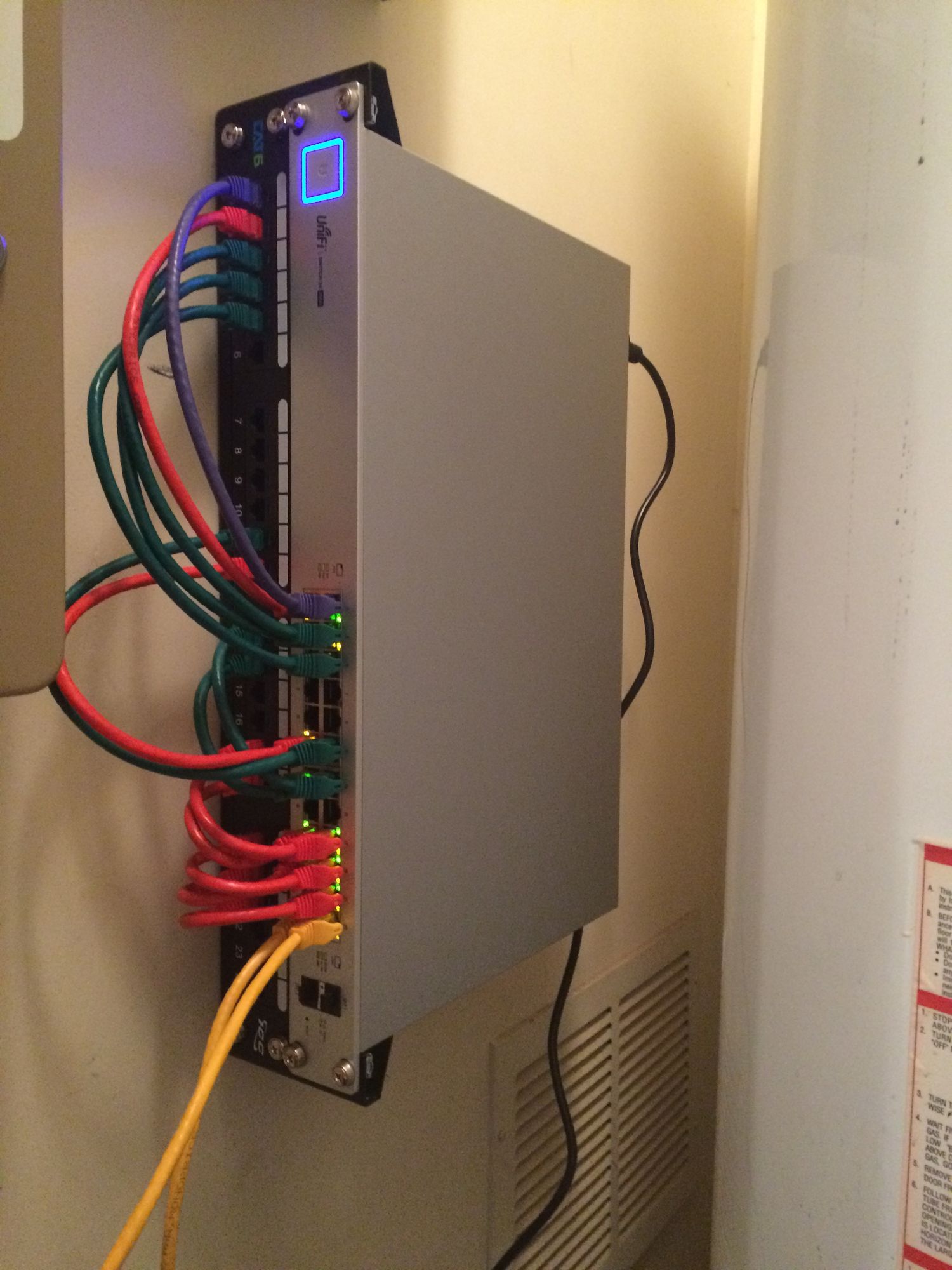 Es 16 150w Wall Mounting Inside Home Networking Box Ubiquiti