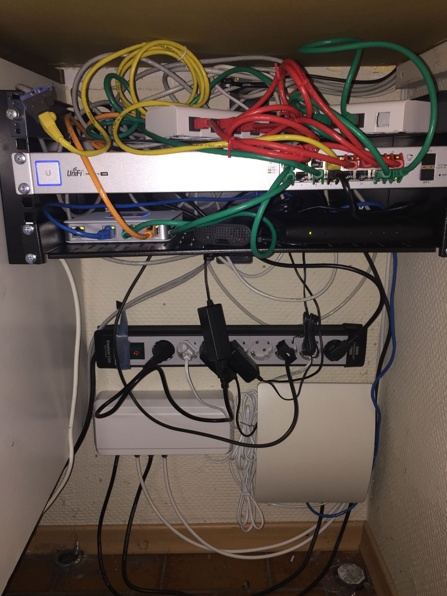 How to Install Patch Panel and Switch?