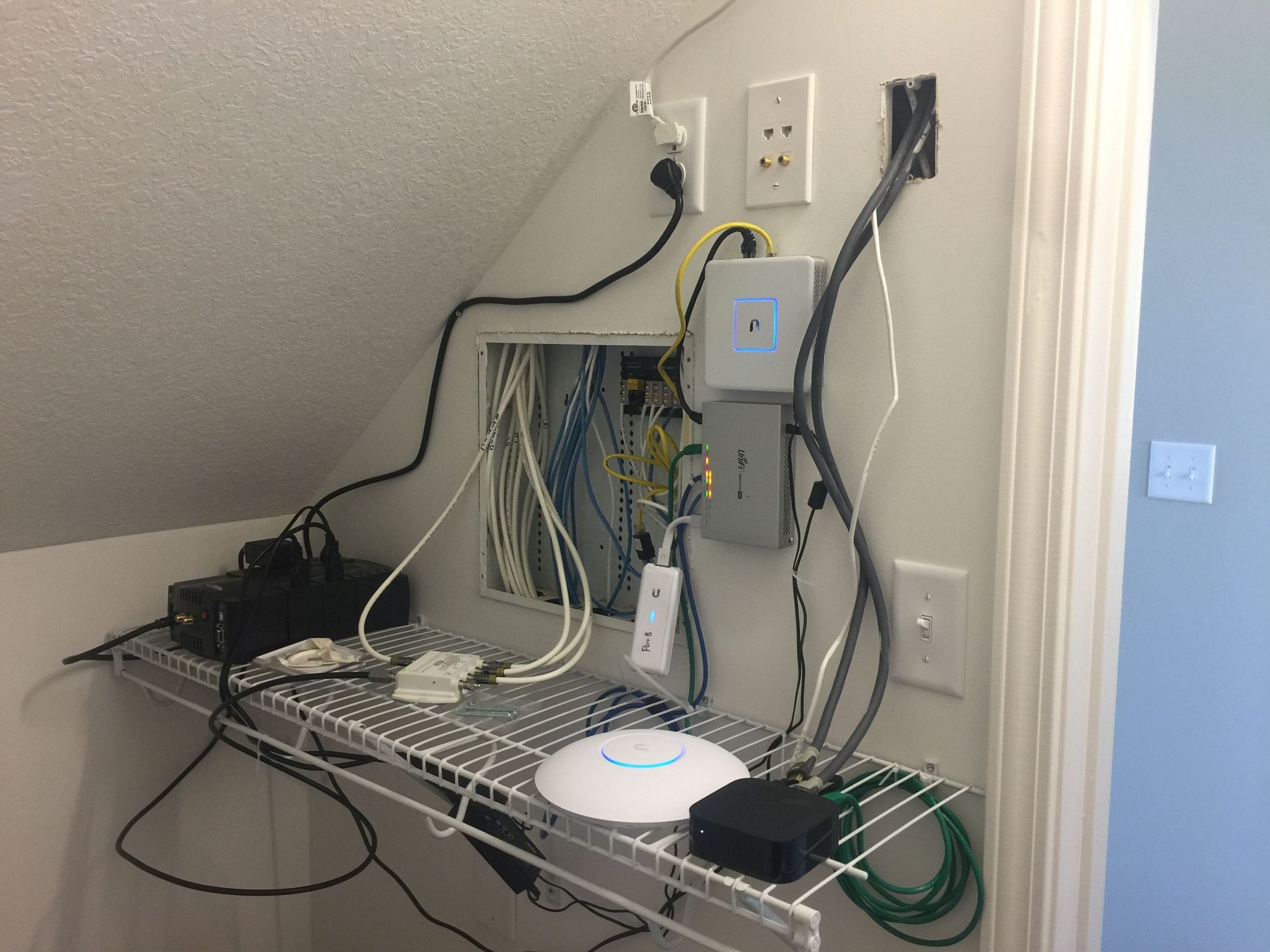 My first dive into home networking and patch panels. : r/HomeNetworking