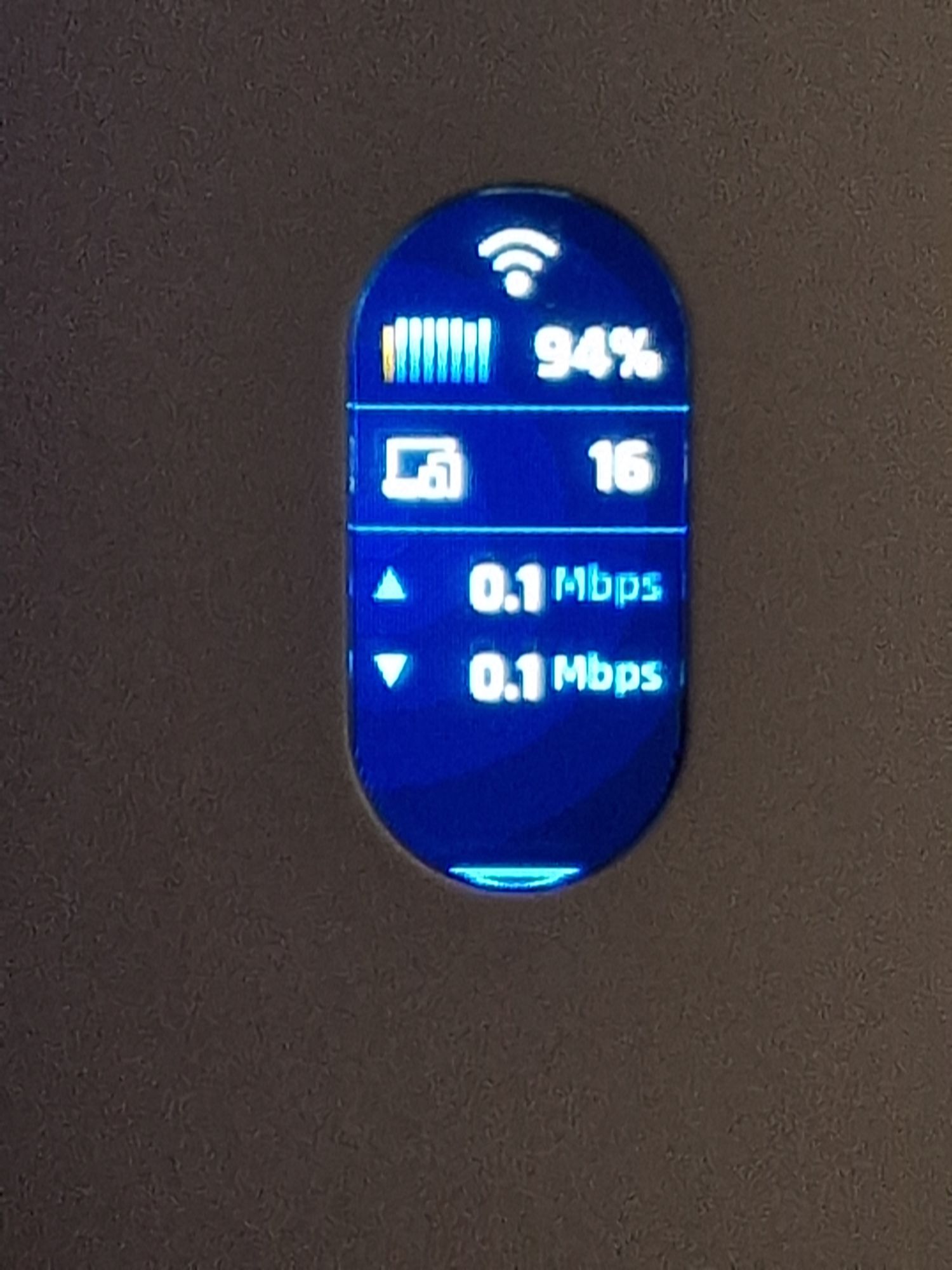 UniFi Dream Router (UDR) information multifunction screen